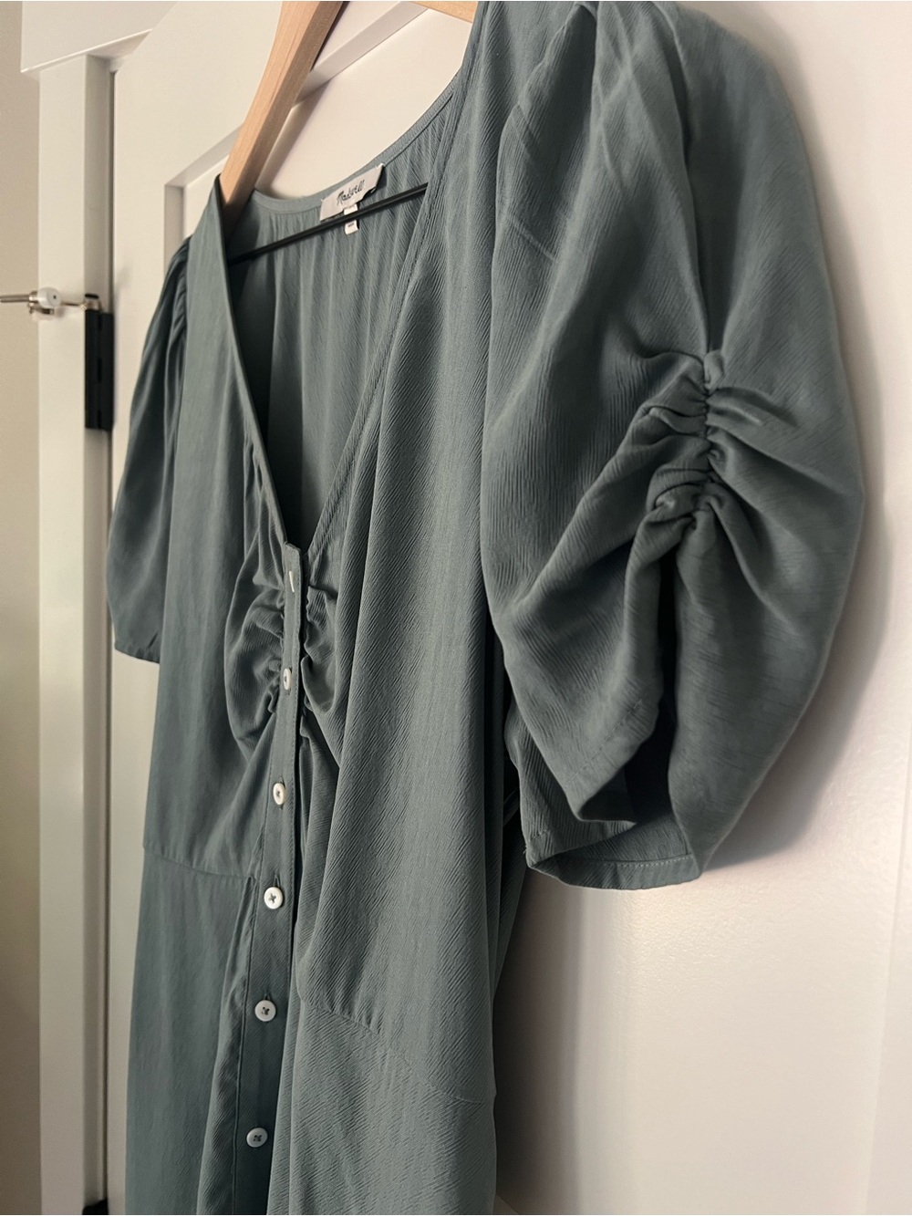 Madewell Leedra Sage Green Button Front Midi Dress Puff Sleeve Tie Waist Size 4 - Picture 4 of 12